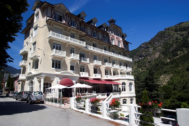 Golf Hotel