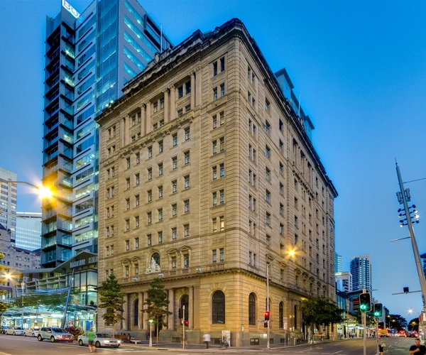 MacArthur Chambers