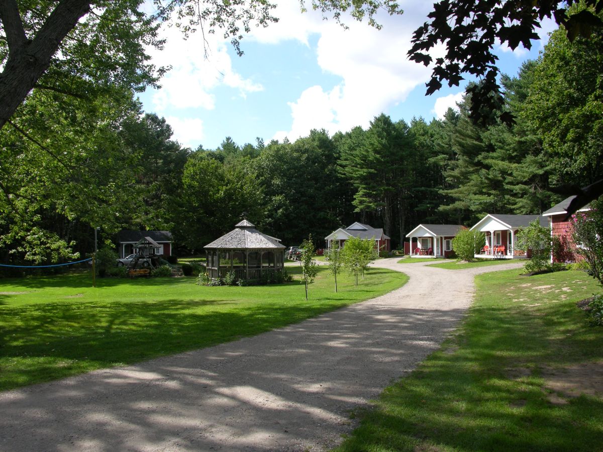 Pride Motel & Cottages
