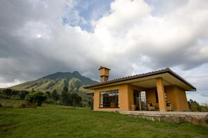 Sabyinyo Silverback Lodge