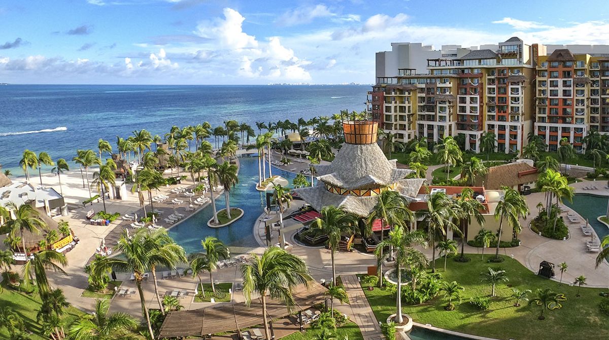 Villa del Palmar Cancun