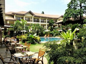 Boracay Tropics Resort