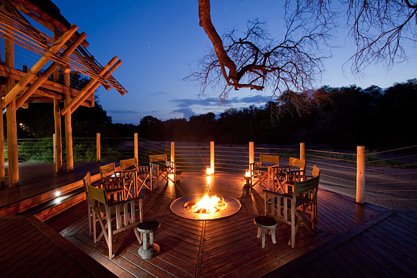 Rhino Post Safari Lodge