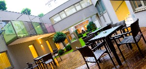 Pakat Suites