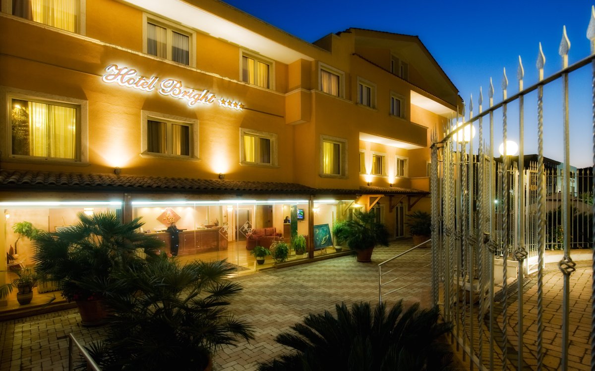 Hotel Bright