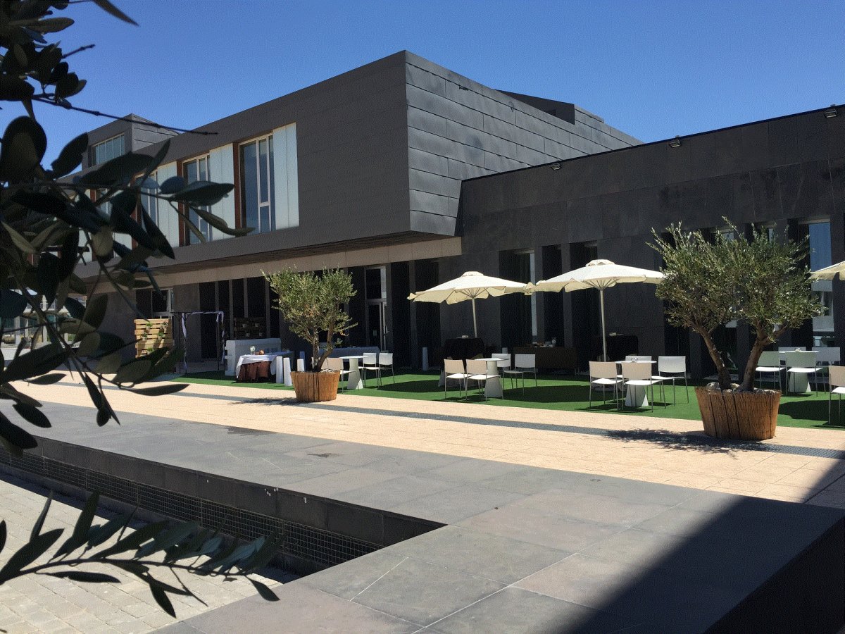 Diagonal Plaza Hotel