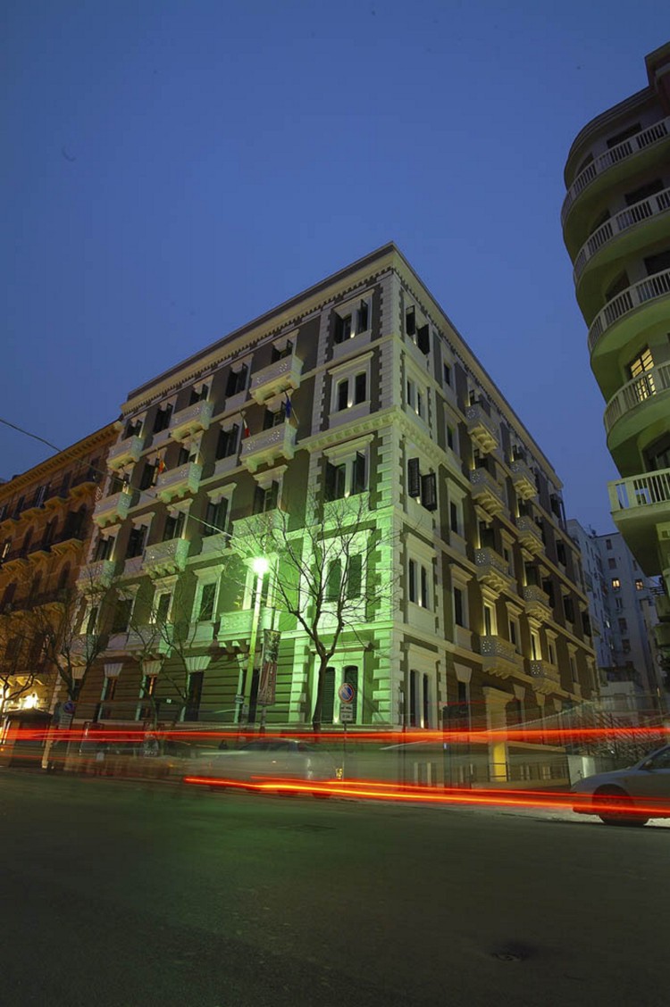 Garibaldi Hotel