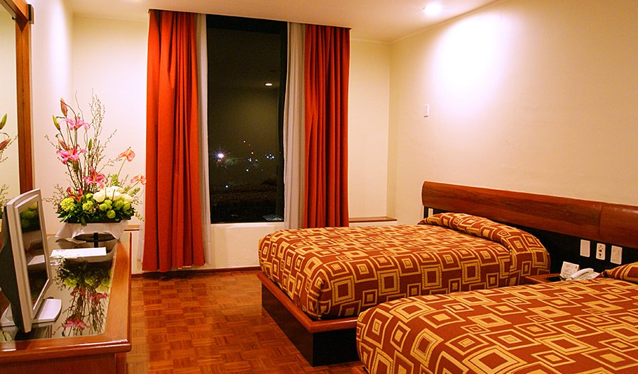 B&B Hotel Pau Lescar