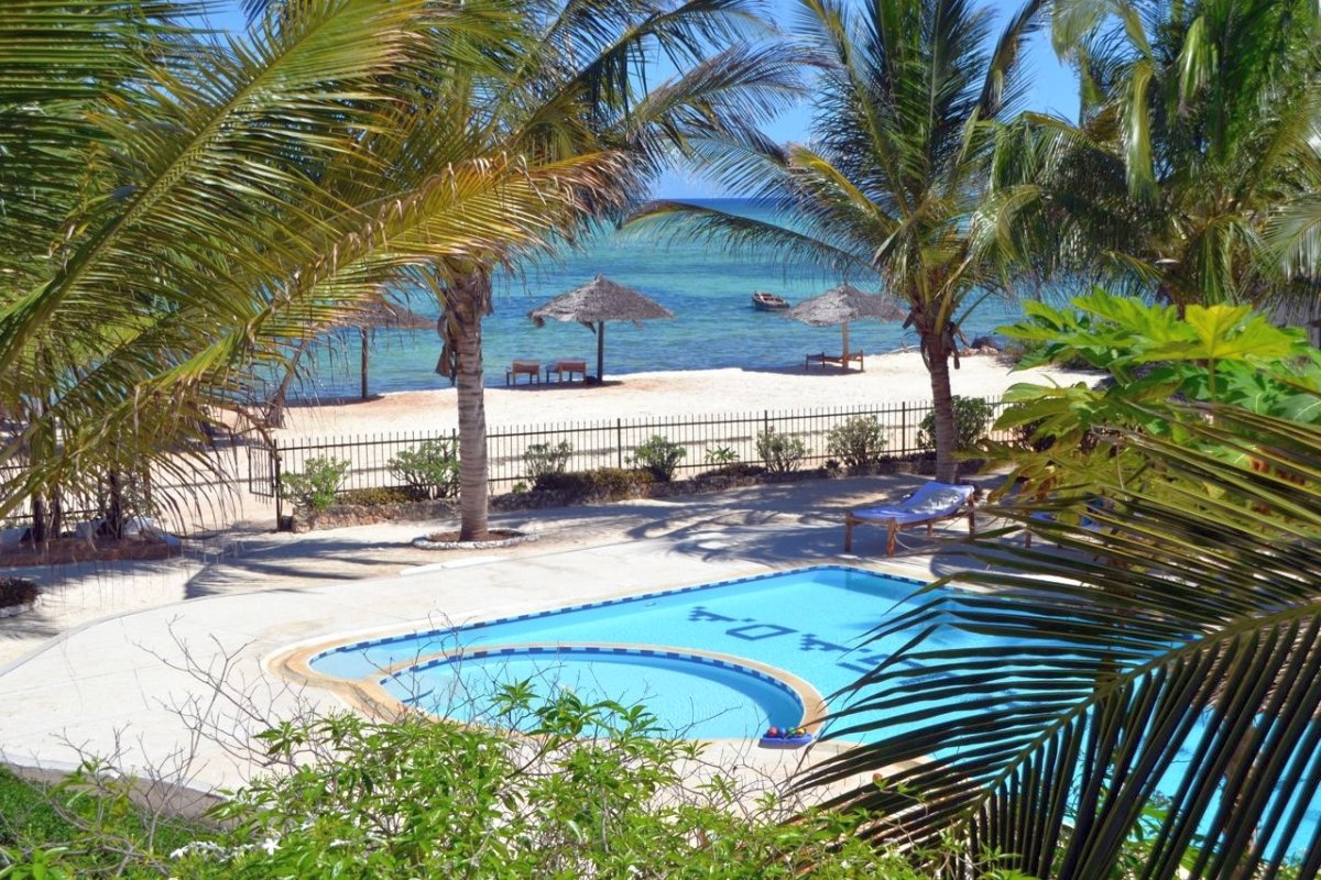 La Madrugada Beach Resort