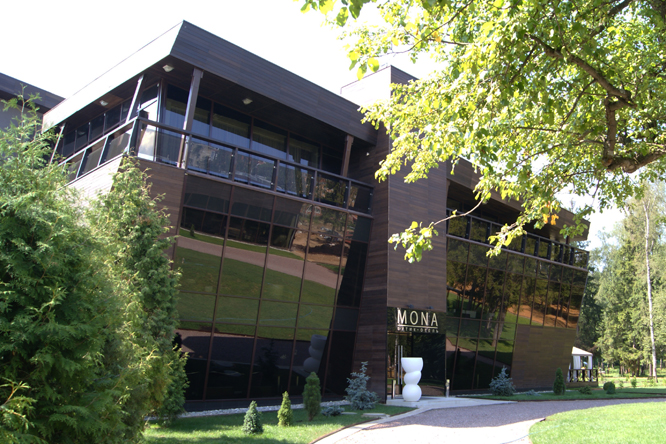Mona Boutique Hotel