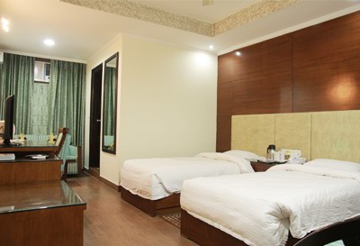 Hotel Chirag Residency