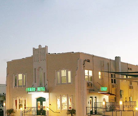 El Primero Hotel