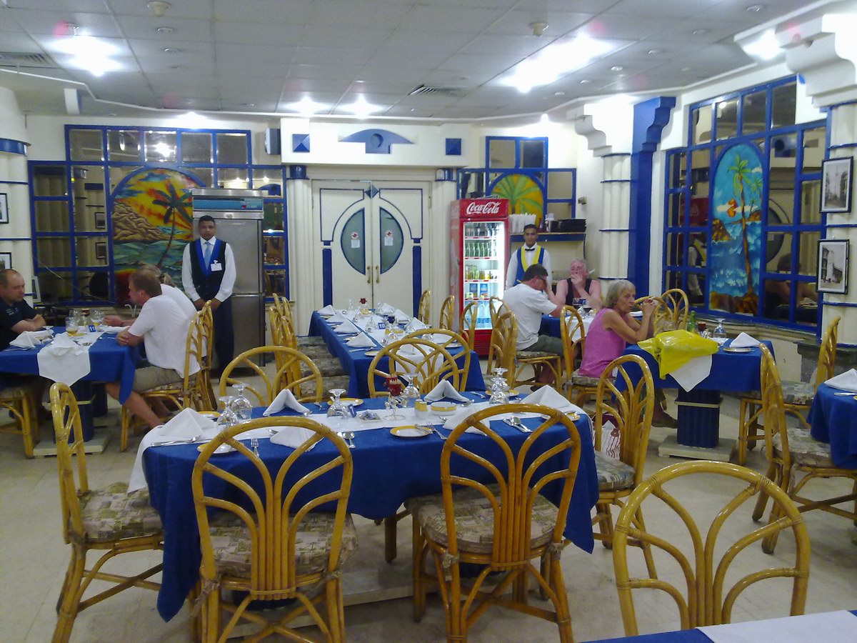 Gaddis Luxor Hotel, Suites & Apartments