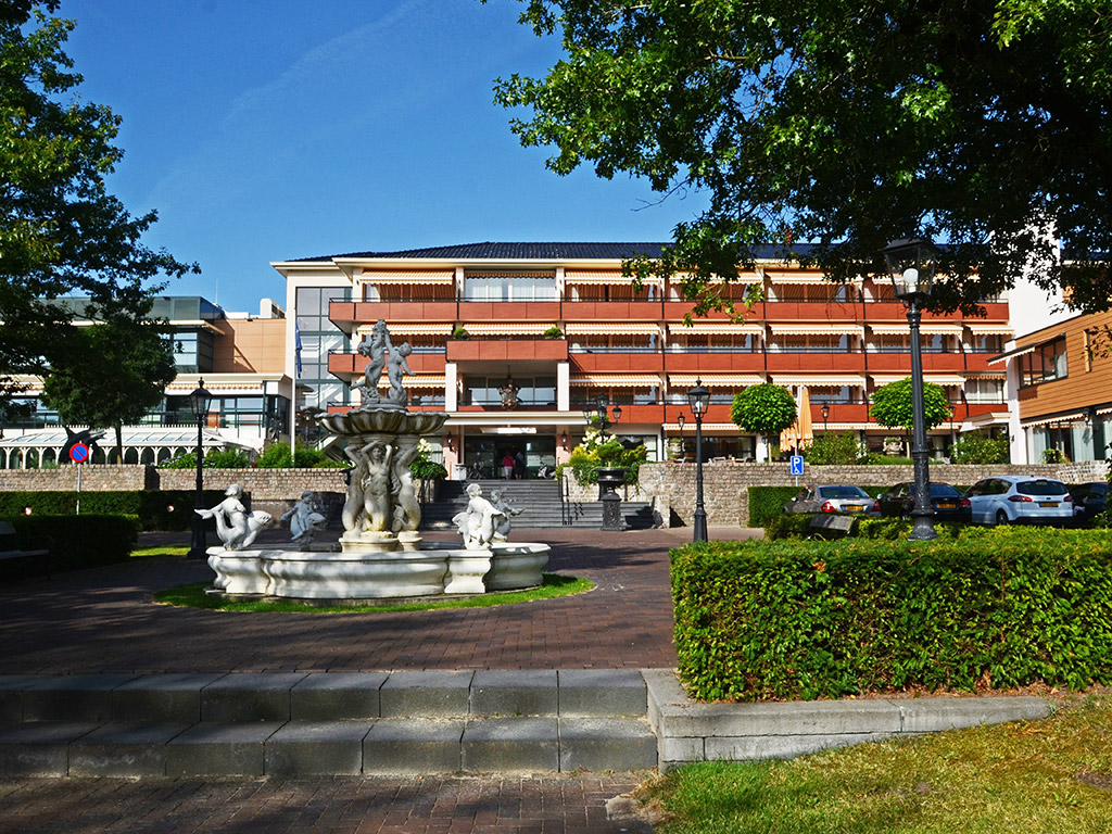 Fletcher Hotel De Hunzebergen