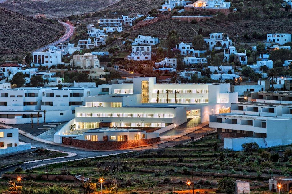 Calagrande Hotel