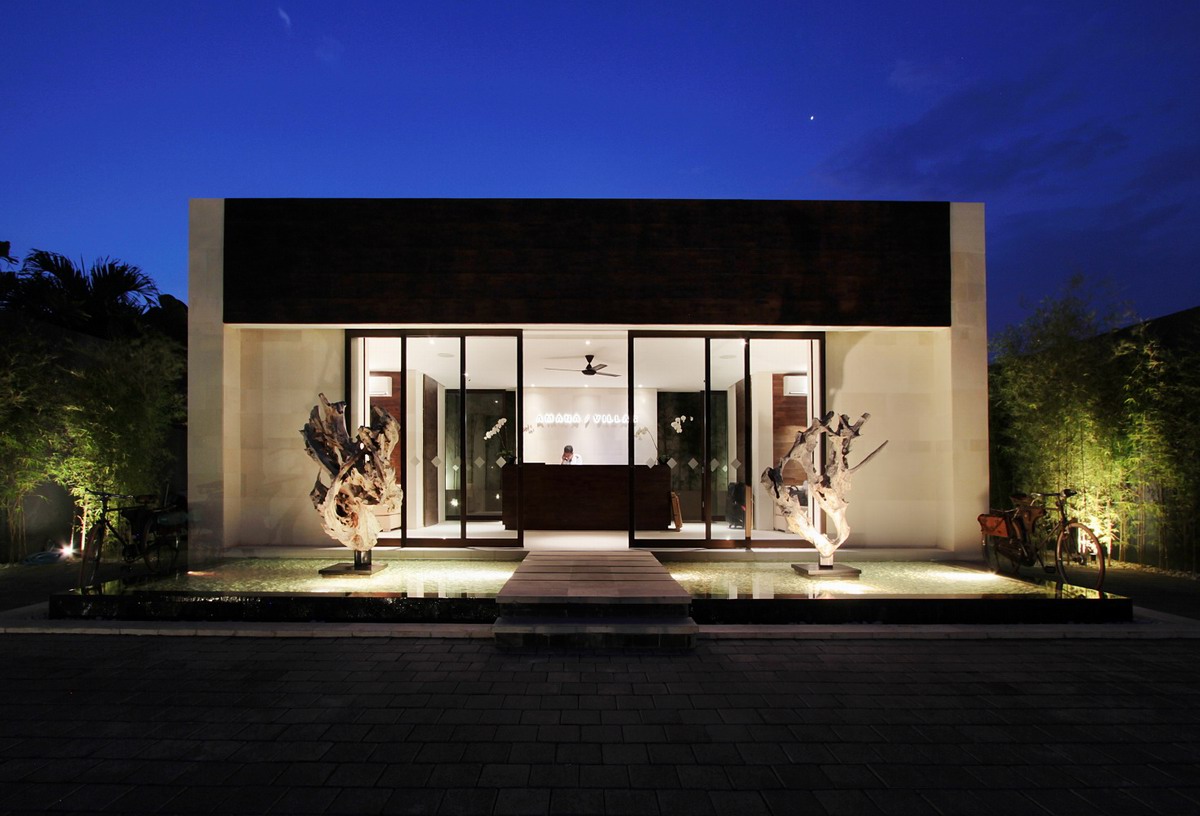 eqUILIBRIA Hotels Seminyak