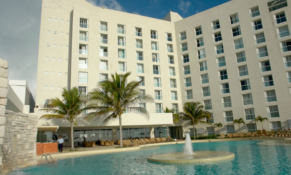 Sunset Royal Beach Resort