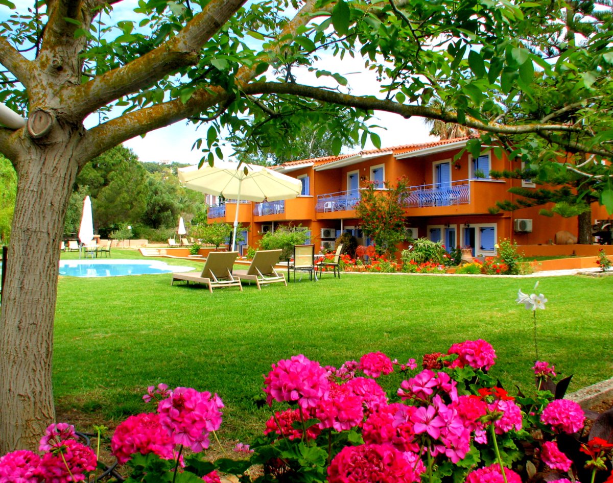 Simatos Apartments