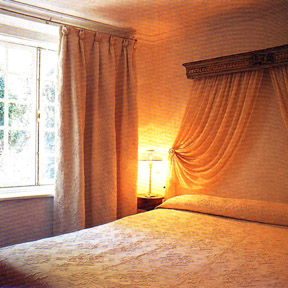 Lawrence's Hotel