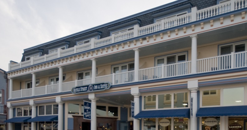 Bicycle Street Inn & Suites