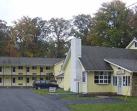 Country Place Inn & Suites