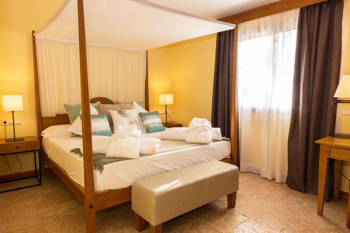 Pula Suites Hotel Golf & Spa