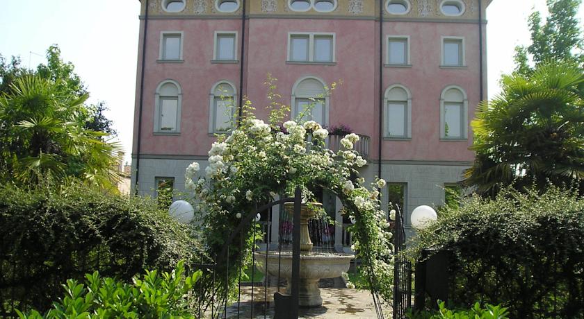 Park Hotel Villa Leon D'Oro