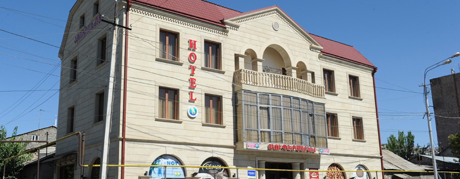 S D Hotel