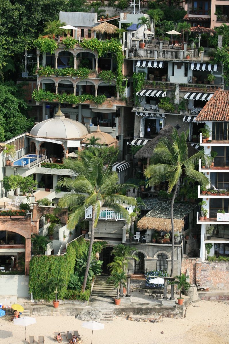 Casa Tres Vidas