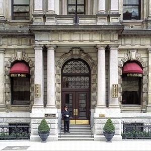 Hotel Le St James