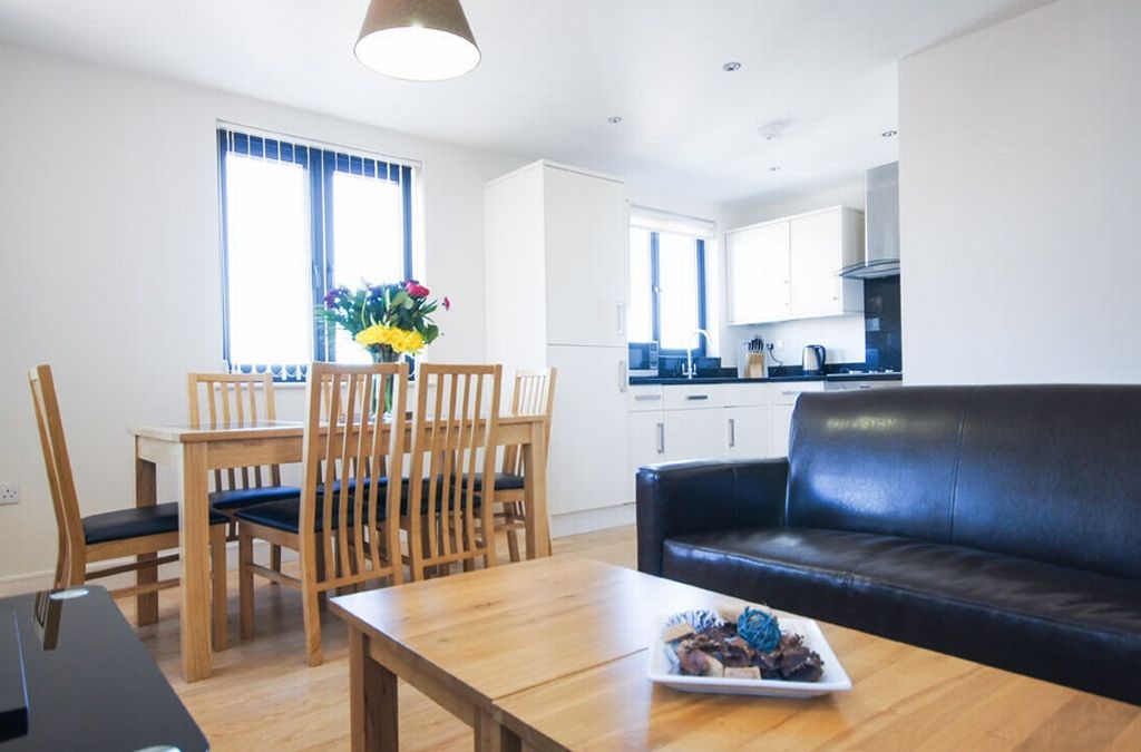 Crompton House Serviced Apartments