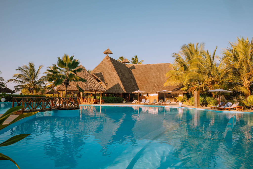 White Paradise Resort
