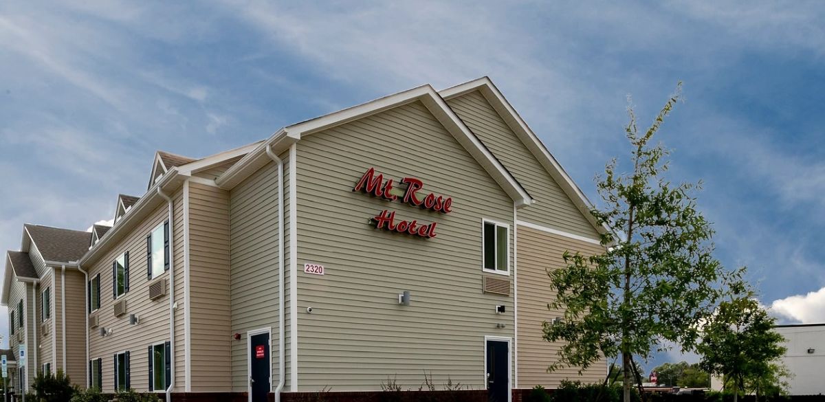 Mt Rose Hotel