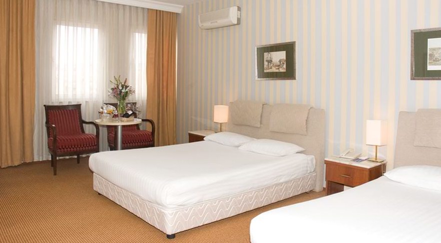 Adela Hotel