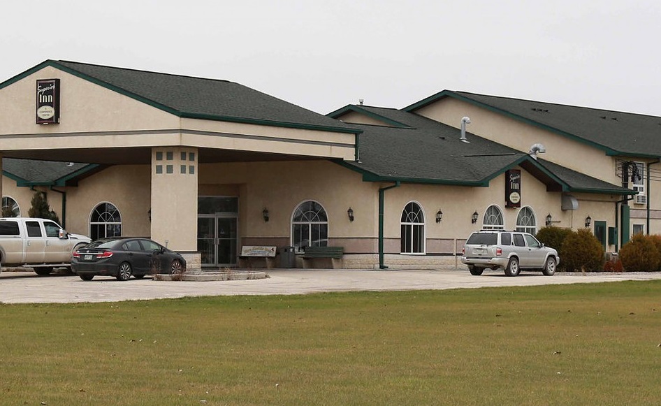 Breezy Oaks Inn & Tavern