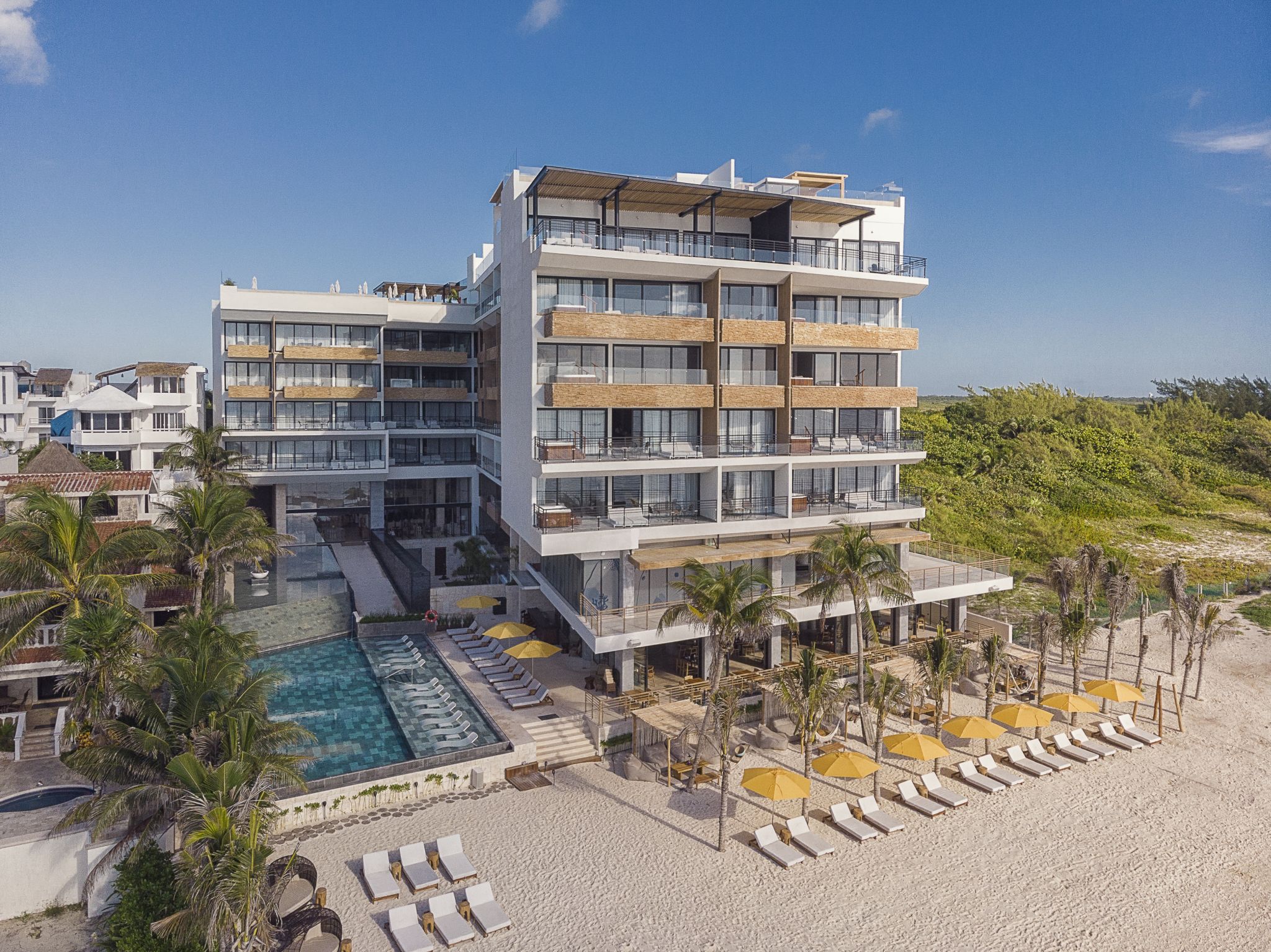 The Fives Oceanfront Puerto Morelos